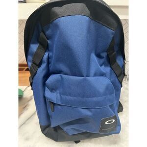 Oakley 20L Holbrook Backpack - Oakley 921013ODM